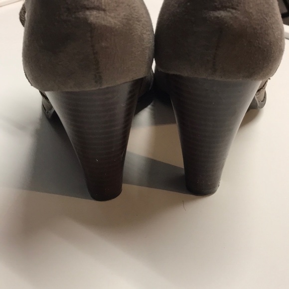 Fioni - booties - I - Picture 5 of 8